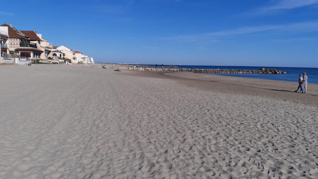 Le Transat 40M De La Plage Palavas-les-Flots Bagian luar foto